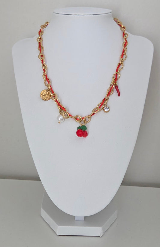 Collier Cherry